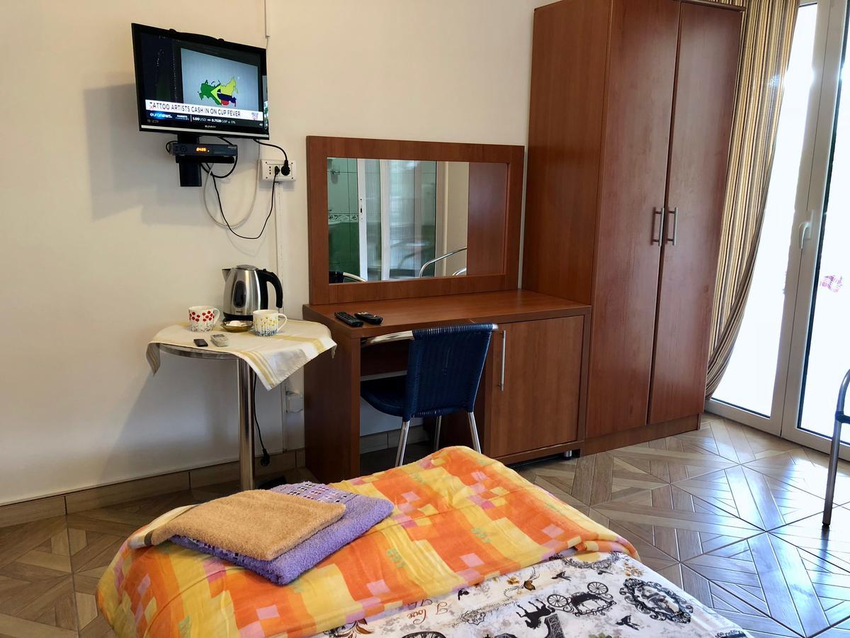 Axenia Hotel Утьеха Экстерьер фото